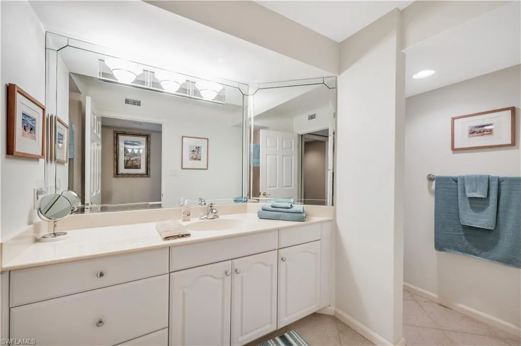 4551 Gulf Shore BLVD, Naples, FL 34103,224082537