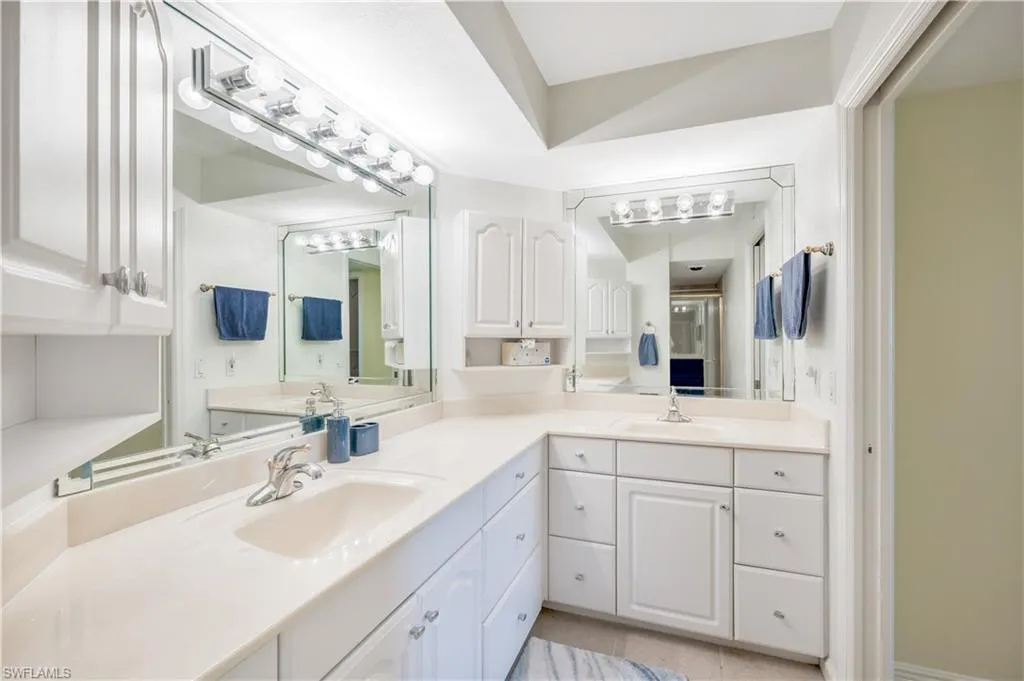 4551 Gulf Shore BLVD, Naples, FL 34103,224082537