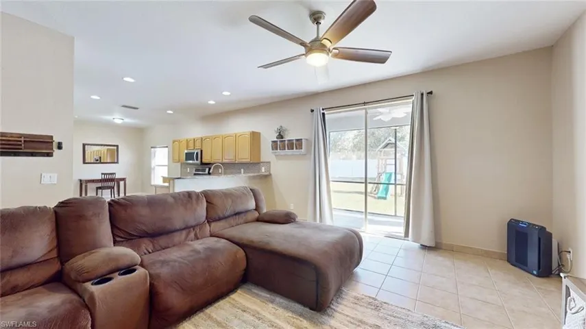8222  Silver Birch  WAY, Lehigh Acres, FL 33971