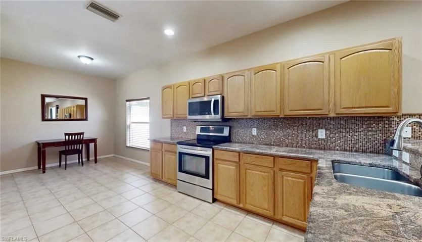 8222  Silver Birch  WAY, Lehigh Acres, FL 33971