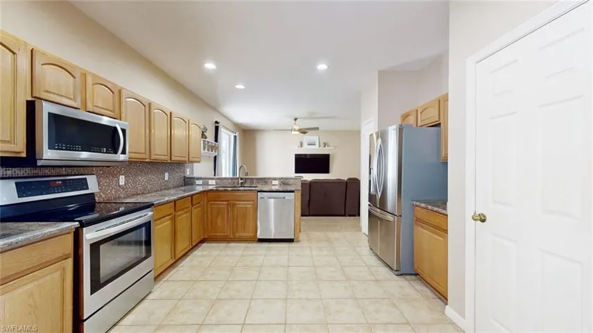 8222  Silver Birch  WAY, Lehigh Acres, FL 33971
