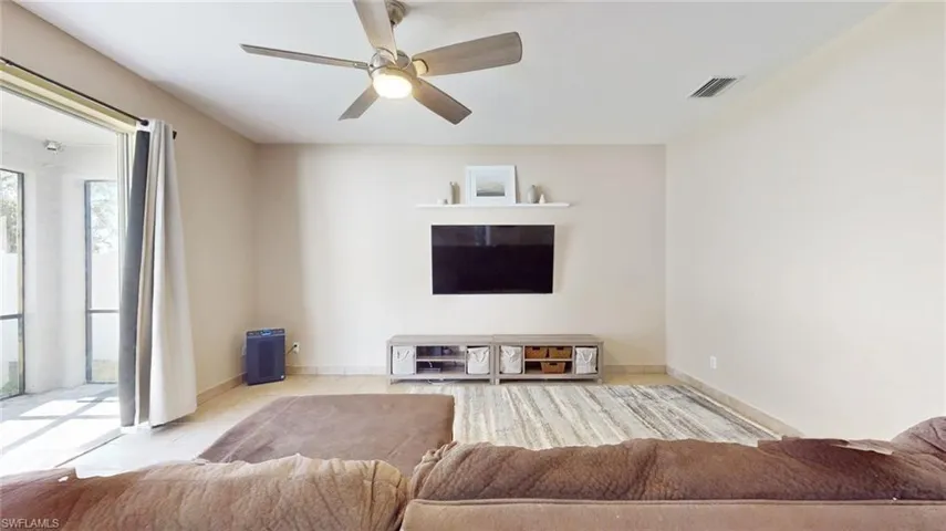 8222  Silver Birch  WAY, Lehigh Acres, FL 33971