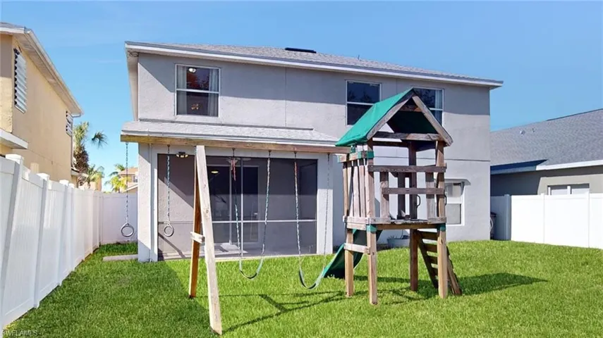 8222  Silver Birch  WAY, Lehigh Acres, FL 33971