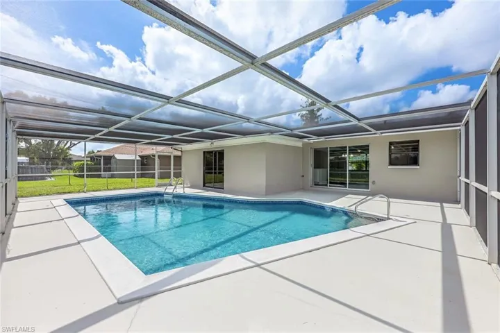 2121 Se 6th Ln, Cape Coral Fl 33990