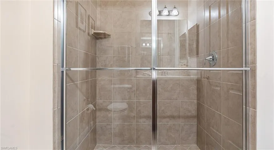 Guest shower