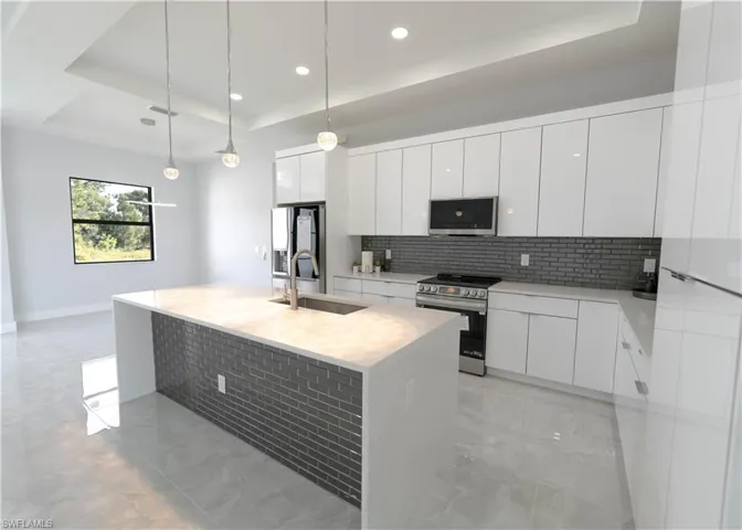 2915  17th SW ST, Lehigh Acres, FL 33976