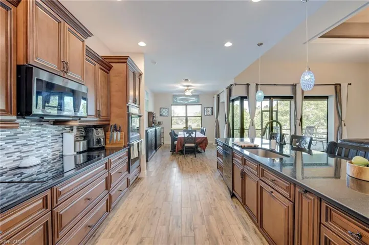 2218 Nw 37th Pl, Cape Coral, Florida 33993