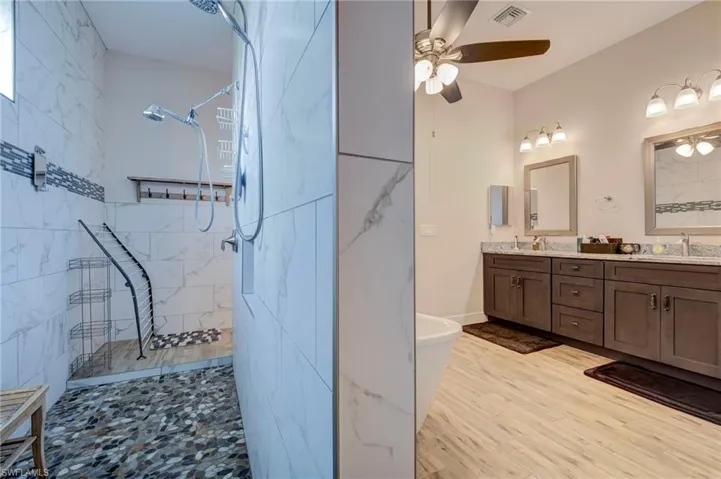 2218 Nw 37th Pl, Cape Coral, Florida 33993
