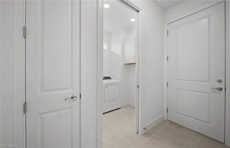 Entry Way - Laundry & linen closet