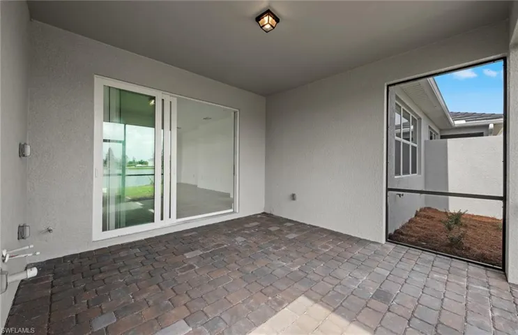Outdoor lanai - screened