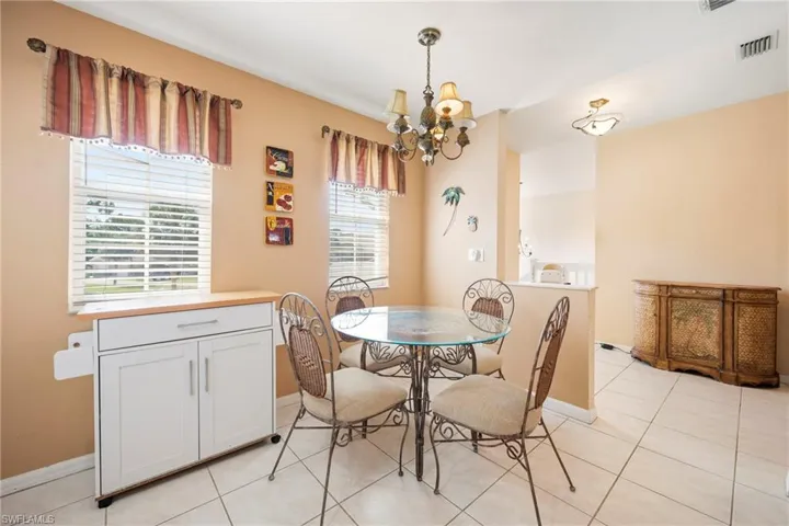 Eat-In Kitchen Area