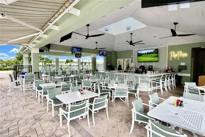 Flip Flops, Pelican Preserve's poolside restaurant and bar