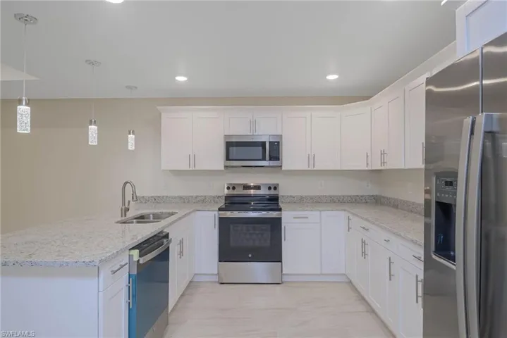 2732  Blake  ST, Fort Myers, FL 33916