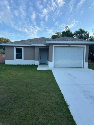 2732  Blake  ST, Fort Myers, FL 33916