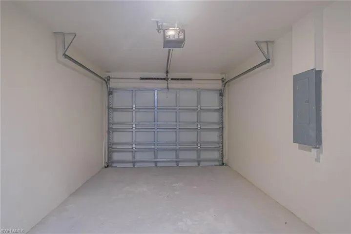 2732  Blake  ST, Fort Myers, FL 33916