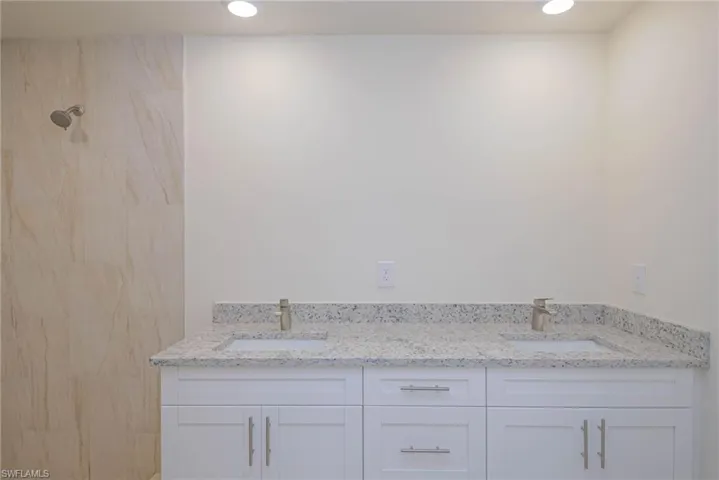 2732  Blake  ST, Fort Myers, FL 33916