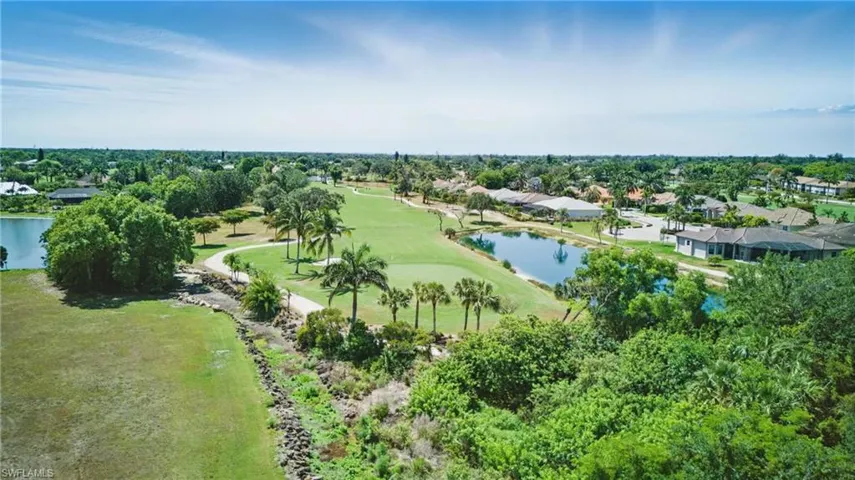 AERIAL VIEWS OF COMMUNITY AND GOLF COURSE