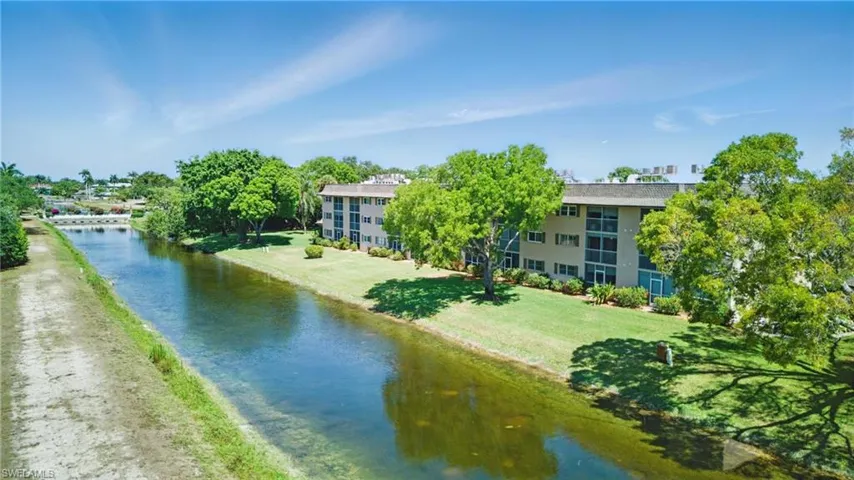 5435 Rattlesnake Hammock Rd Rd # 202, Naples, Florida 34113
