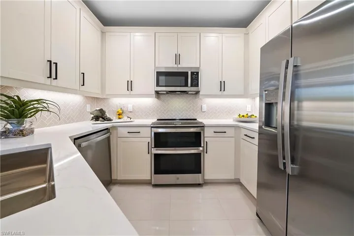 6092 Barbara Cir, Naples Fl 34112