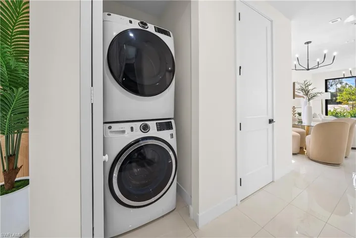 6092 Barbara Cir, Naples Fl 34112