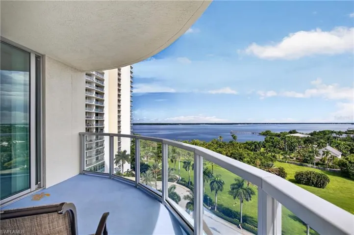 3000 Oasis Grand Blvd 1007, Fort Myers, Florida 33916