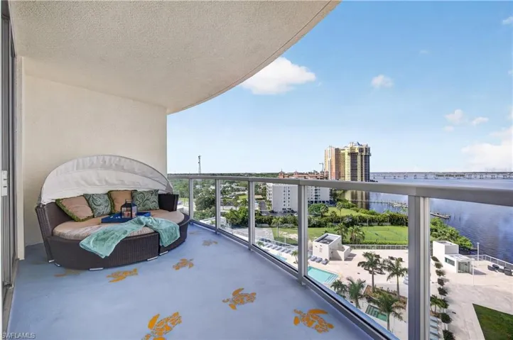3000 Oasis Grand Blvd 1007, Fort Myers, Florida 33916