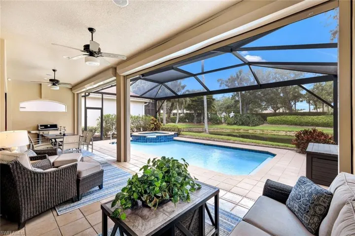 9231  Troon Lakes  DR, Naples, FL 34109