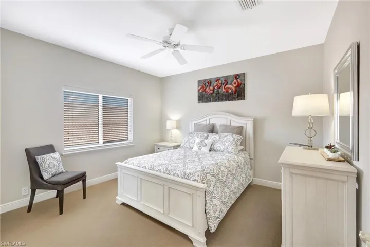 9231  Troon Lakes  DR, Naples, FL 34109