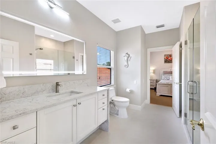 9231  Troon Lakes  DR, Naples, FL 34109