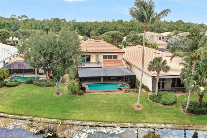 9231  Troon Lakes  DR, Naples, FL 34109