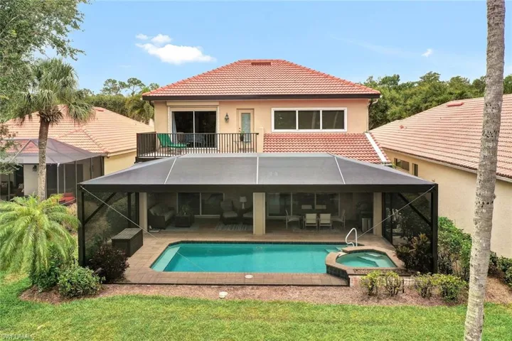 9231  Troon Lakes  DR, Naples, FL 34109