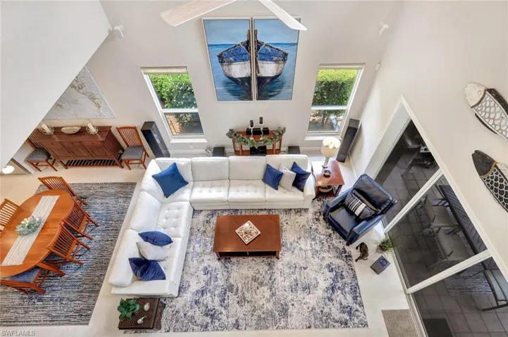 9231  Troon Lakes  DR, Naples, FL 34109