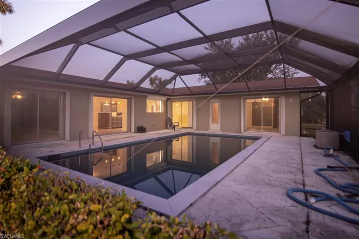 5336 Baypoint Ct, Cape Coral, Florida 33904
