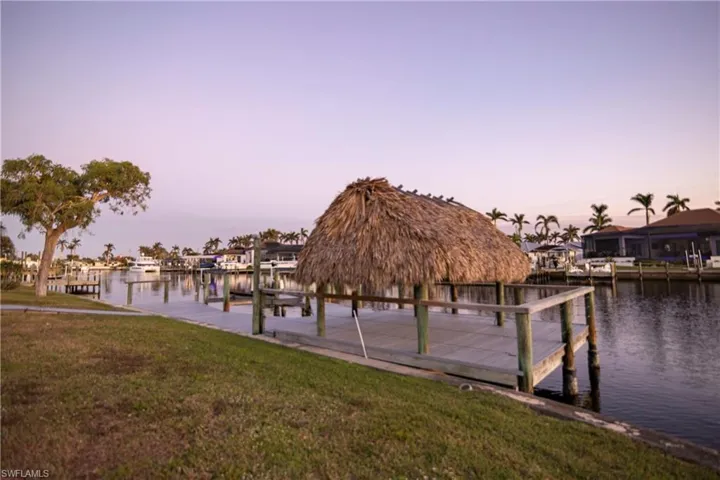 5336 Baypoint Ct, Cape Coral, Florida 33904