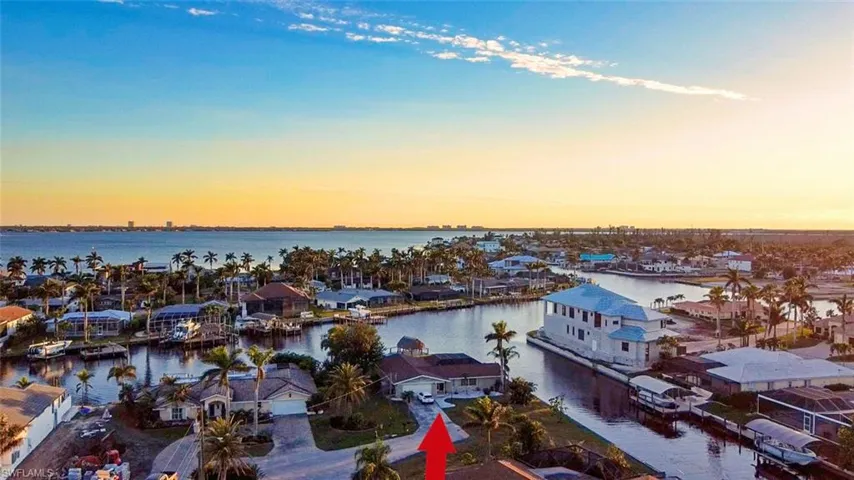 5336 Baypoint Ct, Cape Coral, Florida 33904
