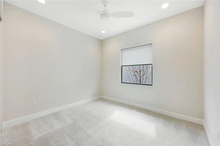 11264  Daphne  CT, Naples, FL 34120