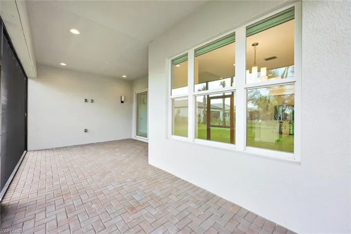11264  Daphne  CT, Naples, FL 34120