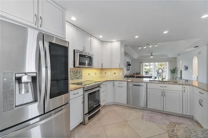 505  Mardel  DR, Naples, FL 34104