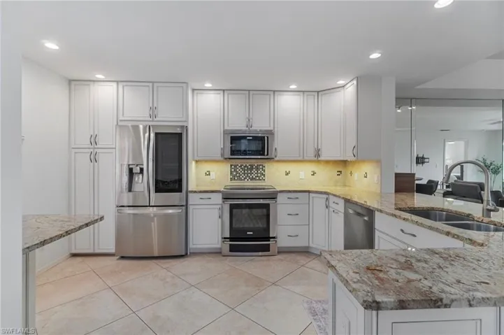 505  Mardel  DR, Naples, FL 34104
