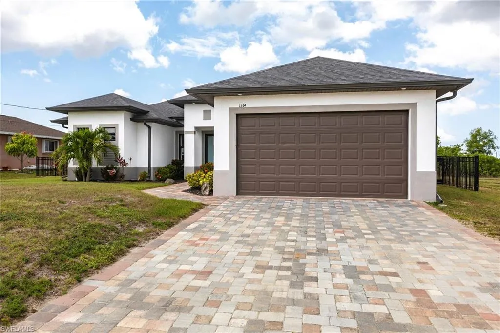 1314 Ne 9th Ave, Cape Coral, Florida 33909, 3 Bedrooms Bedrooms, ,2 BathroomsBathrooms,Residential,For Sale,9th,225051153