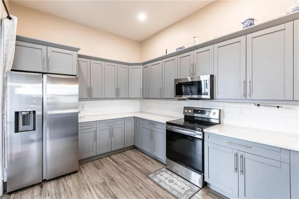1314 Ne 9th Ave, Cape Coral, Florida 33909, 3 Bedrooms Bedrooms, ,2 BathroomsBathrooms,Residential,For Sale,9th,225051153
