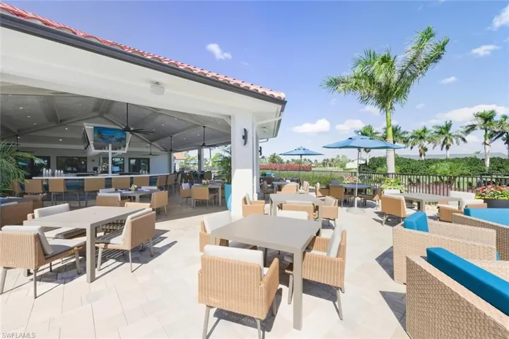7380 Saint Ives Way 1305, Naples, Florida 34104