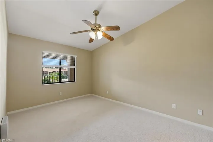 7380 Saint Ives Way 1305, Naples, Florida 34104