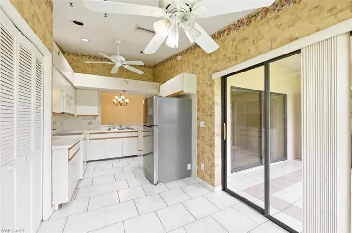 7380 Saint Ives Way 1305, Naples, Florida 34104