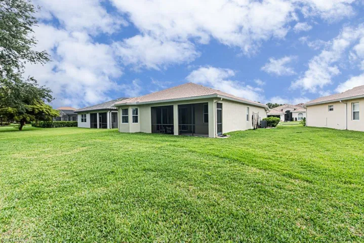 12822 Ivory Stone Loop, Fort Myers, Florida 33913