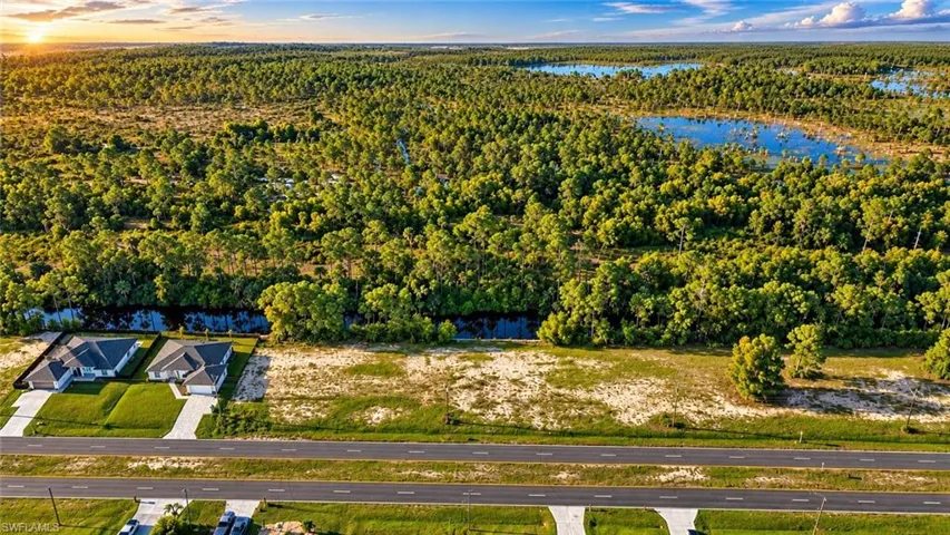 39 Wilmington Pkwy, Cape Coral, Florida 33993