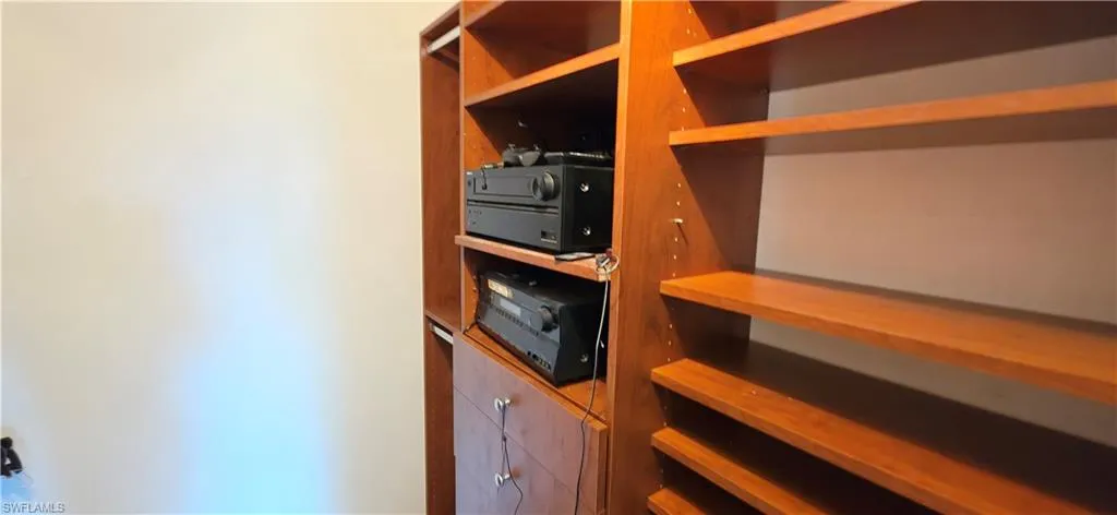1704 Kings Lake Blvd 206, Naples, Florida 34112