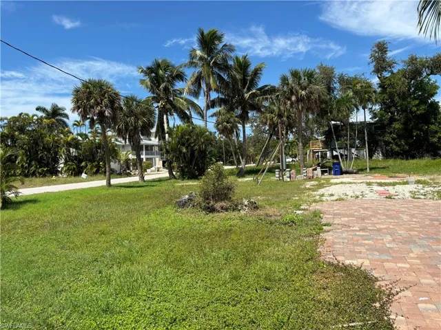209 Dakota Ave, Fort Myers Beach, Florida 33931