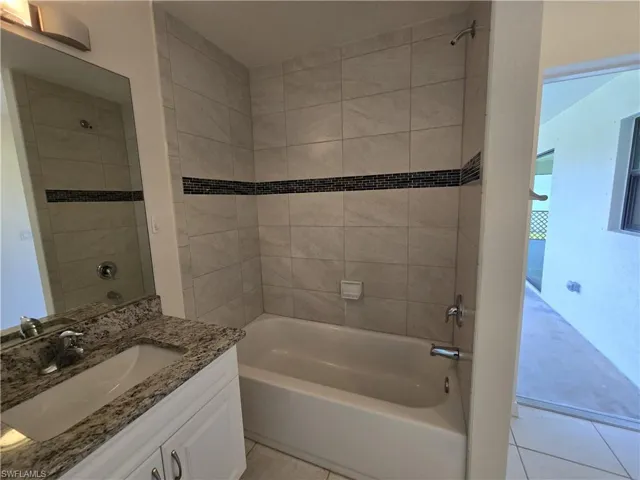 329 Sw 21st Ln, Cape Coral, Florida 33991