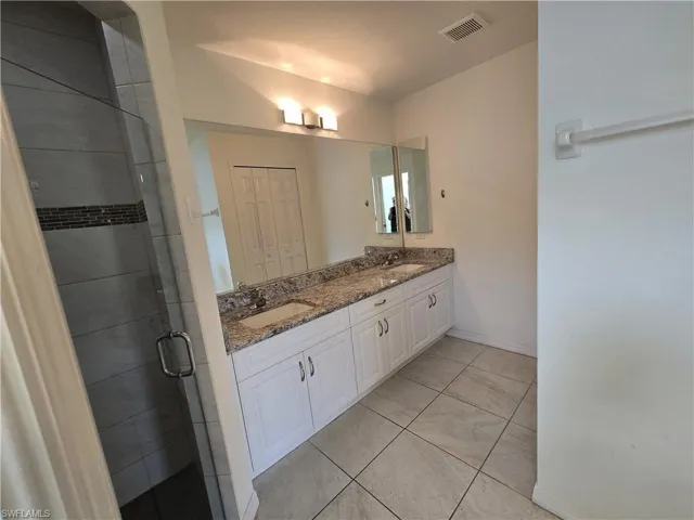 329 Sw 21st Ln, Cape Coral, Florida 33991